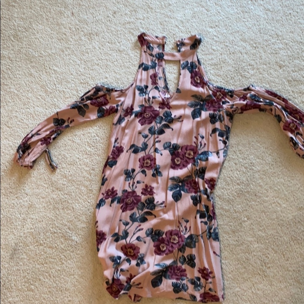 Shoulderless summer dress